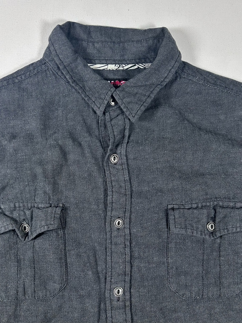 Tony HAWK Mens XL Black Soft Denim Shirt Long Sleeve Metal Button Vintage Y2k